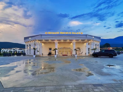 Oktagon Premium Palace , Теново 4