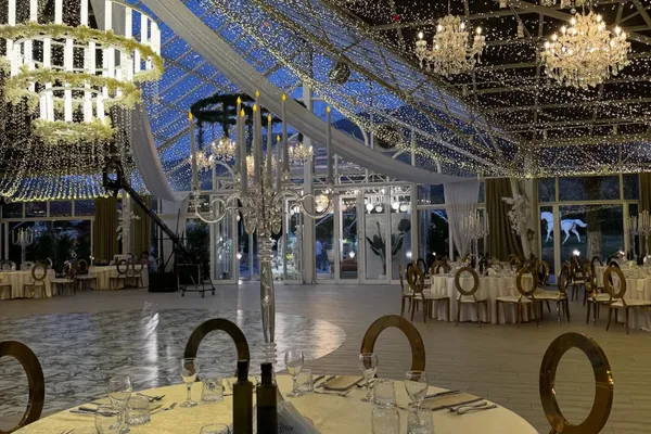 Fish House Delfin , Волковија 2