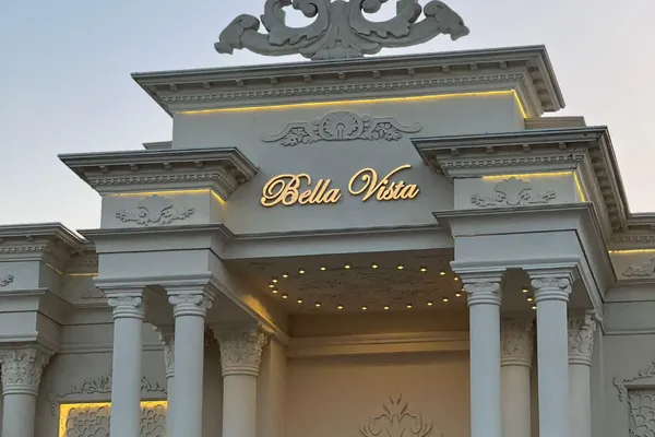 Bella Vista, Toplica 2